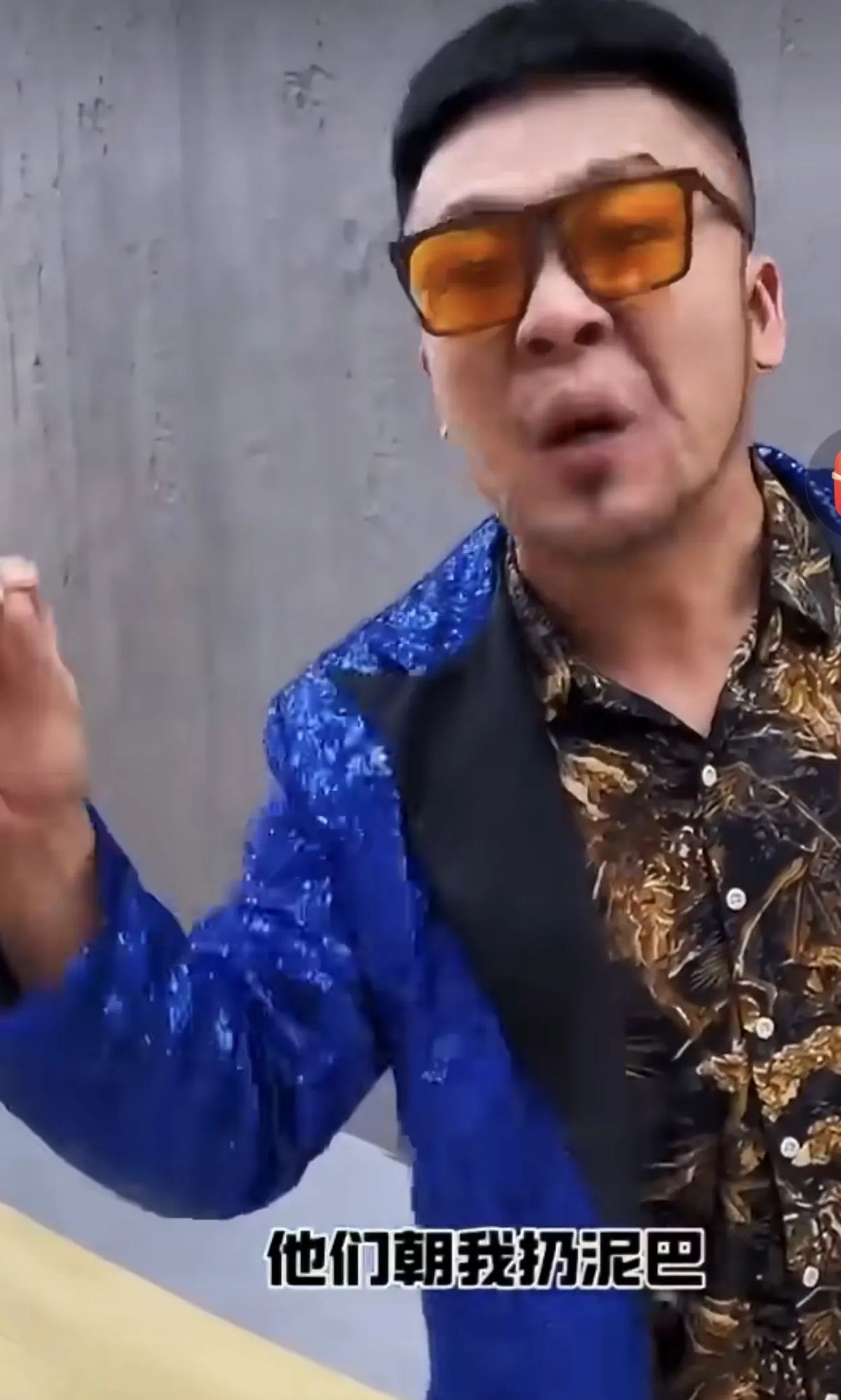 X助手：杨坤起诉四川芬达，网红模仿引发的肖像权争议与道歉风波