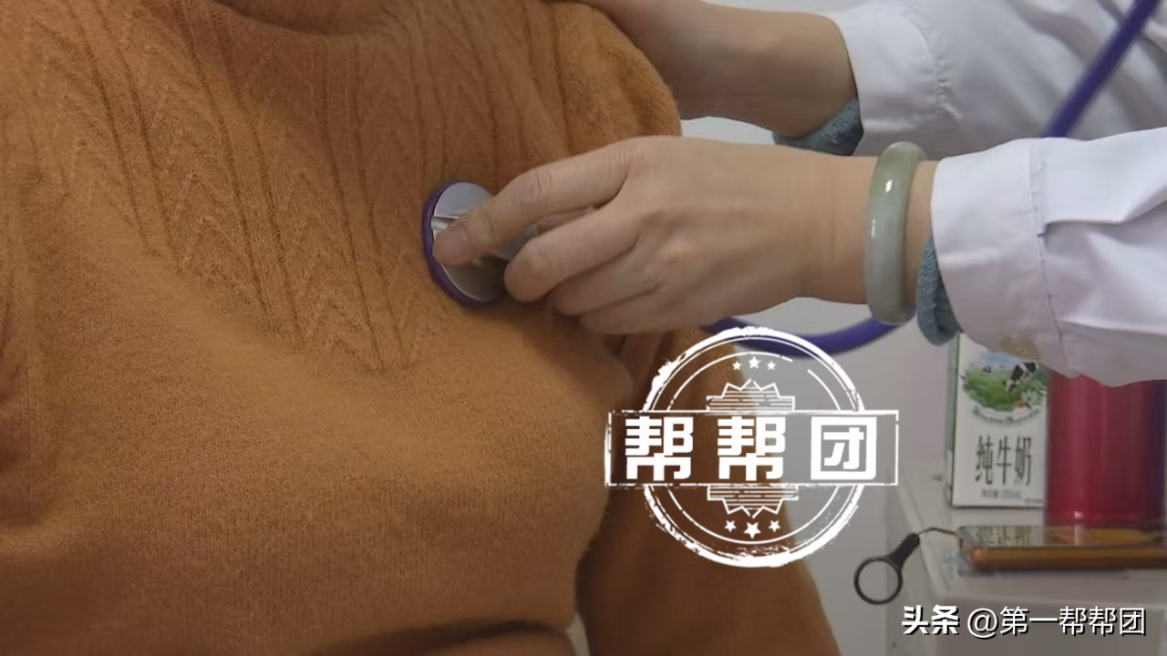 易单助手下载官网：新冠病毒再次活跃，医生教你缓解咽痛的有效方法与注意事项