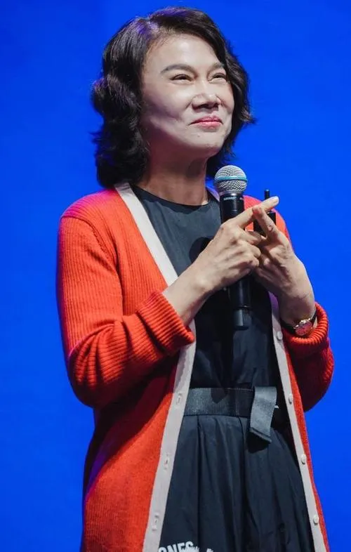 创新助手：董明珠，巾帼不让须眉的商界女杰，傲骨铸就辉煌之路！