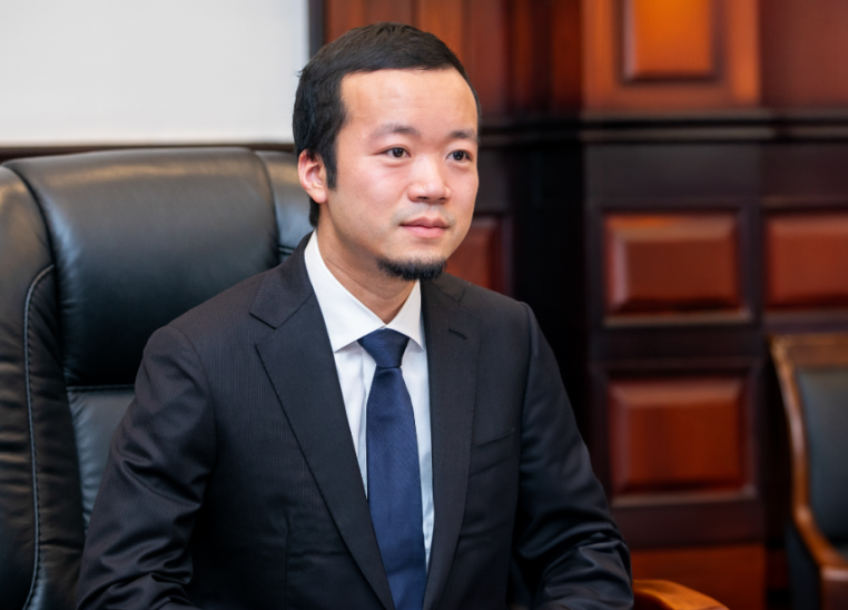 易评助手：柬埔寨电诈黑幕，太子集团创始人陈志涉案背后的惊人内幕与跨国追捕