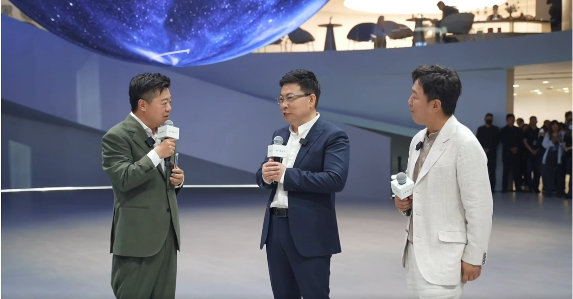 创优助手邀请码：尊界S800，豪华内饰与科技完美结合，重新定义中国汽车的奢华体验