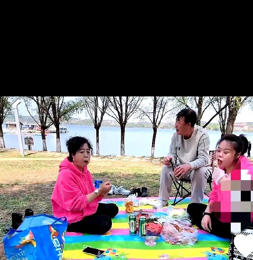 易评助手出评软件：裤衩子直播变故，旧改拆迁款能否逆转低迷命运？