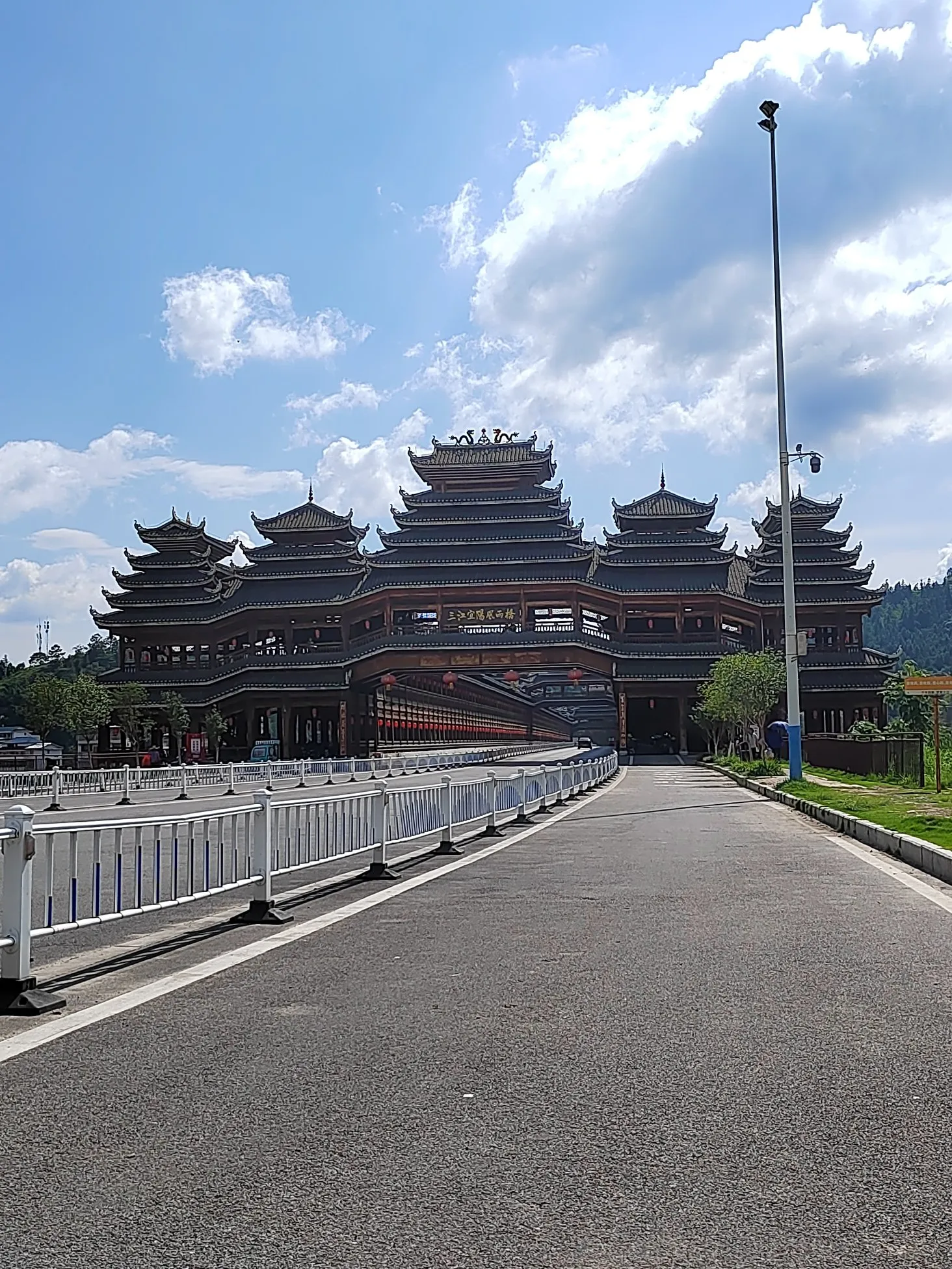 易单助手：跨境电商卖家应对特朗普关税政策的有效策略与建议