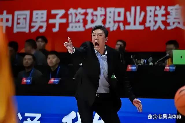 多多出评工具：江苏男篮外援史密斯因家庭原因回国却加盟土耳其球队，引发职业道德争议