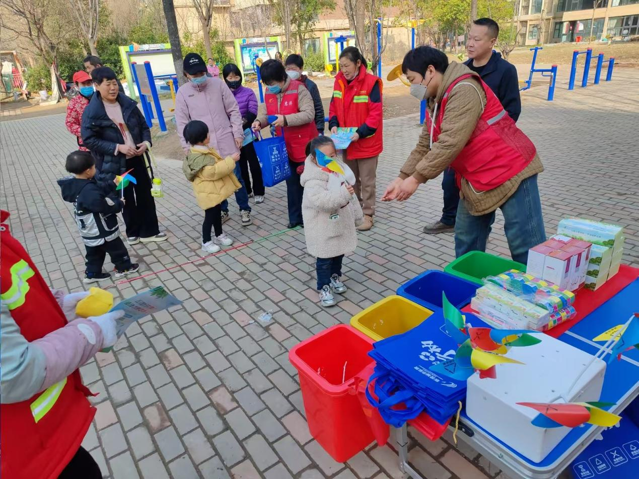 多单助手：妇女节环保活动，垃圾分类趣味游戏提升居民参与意识
