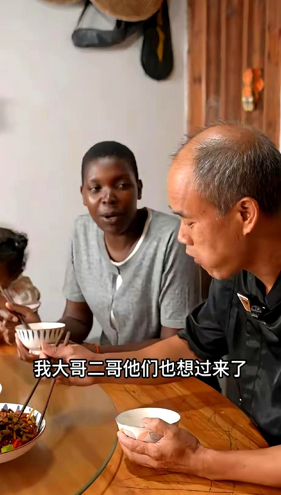拼多多出评软件：熊三逆袭网红圈，靠实力和智慧将流量变成财富