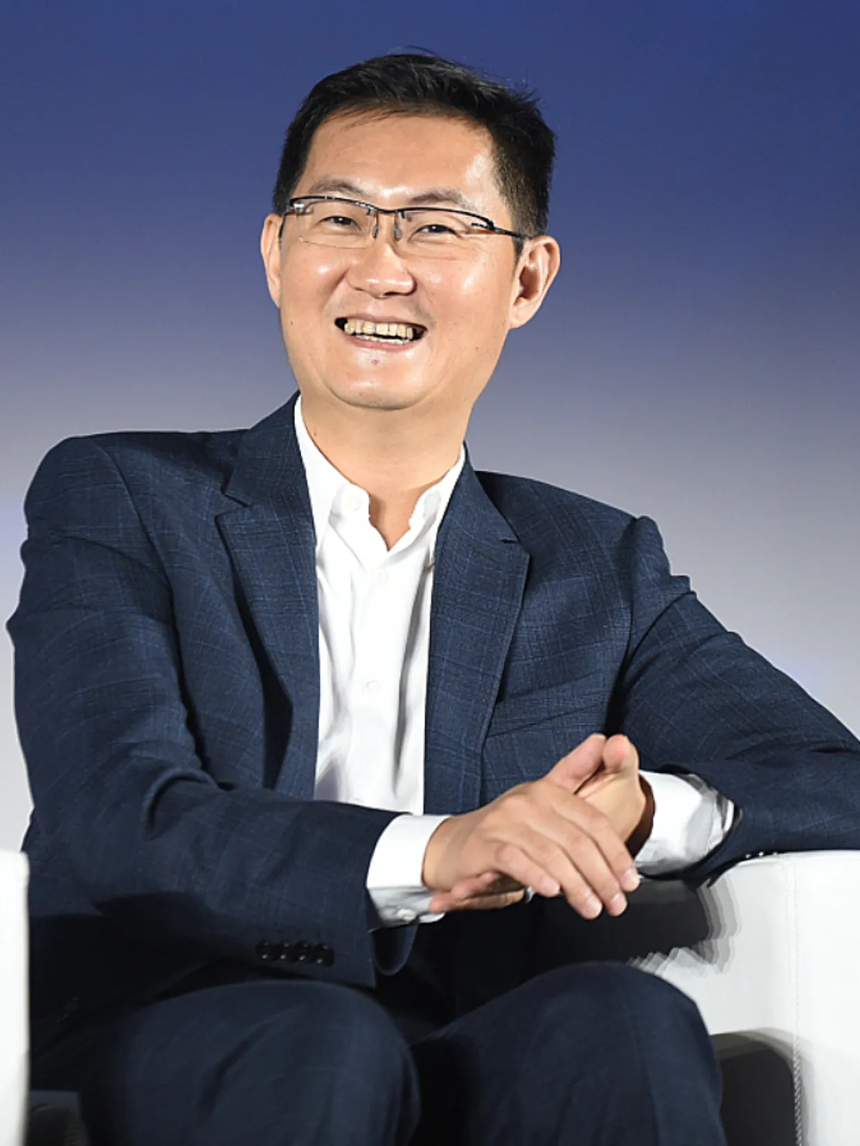 小评评助手补单软件：2025年胡润全球富豪榜，中国首富张一鸣及五位财富巨头崛起分析