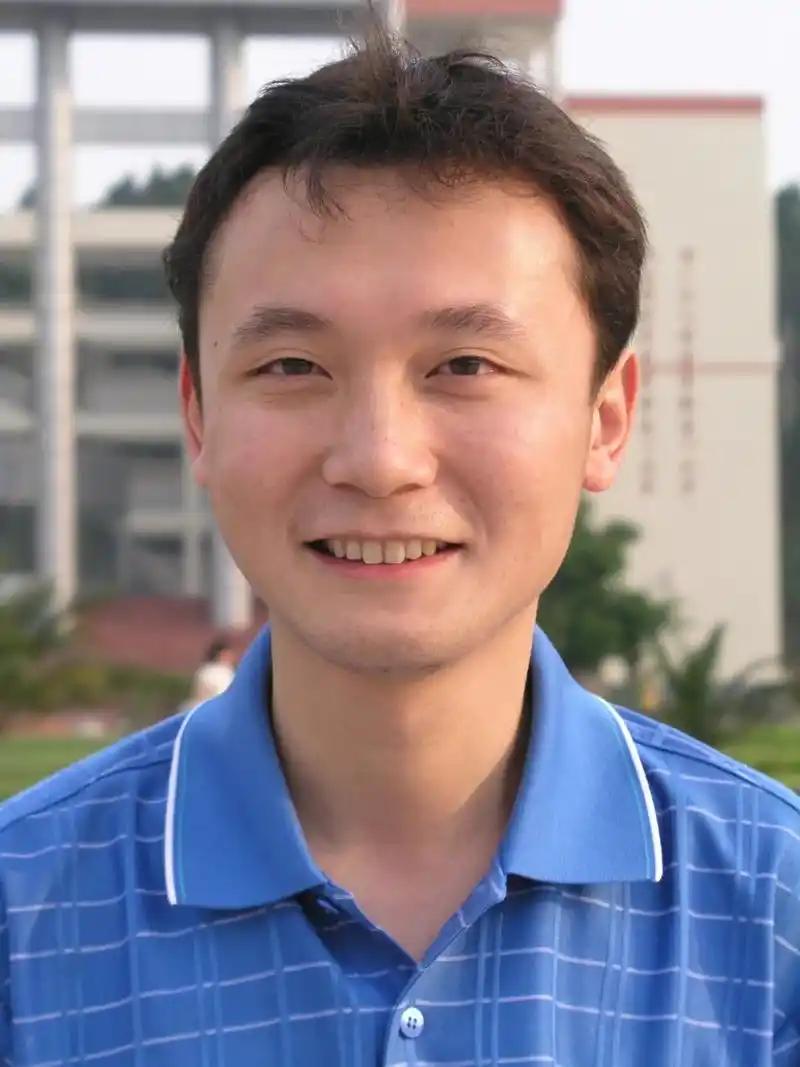 夕夕助手官网：北京大学副校长任羽中的辉煌与堕落，从学霸到“严重违纪”真相探讨