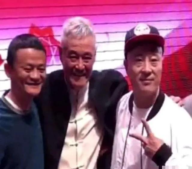 快火助手软件官网：互联网大佬与东北地头蛇的意外饭局，价值百万的交情深浅揭秘