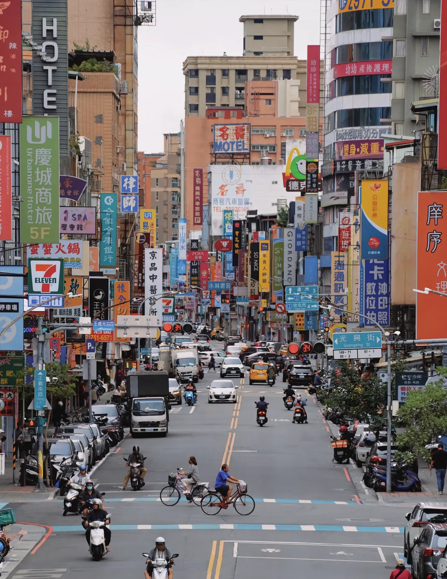 超评助手教程：台湾经济表现强劲，2025年前三季度GDP增速领先全国