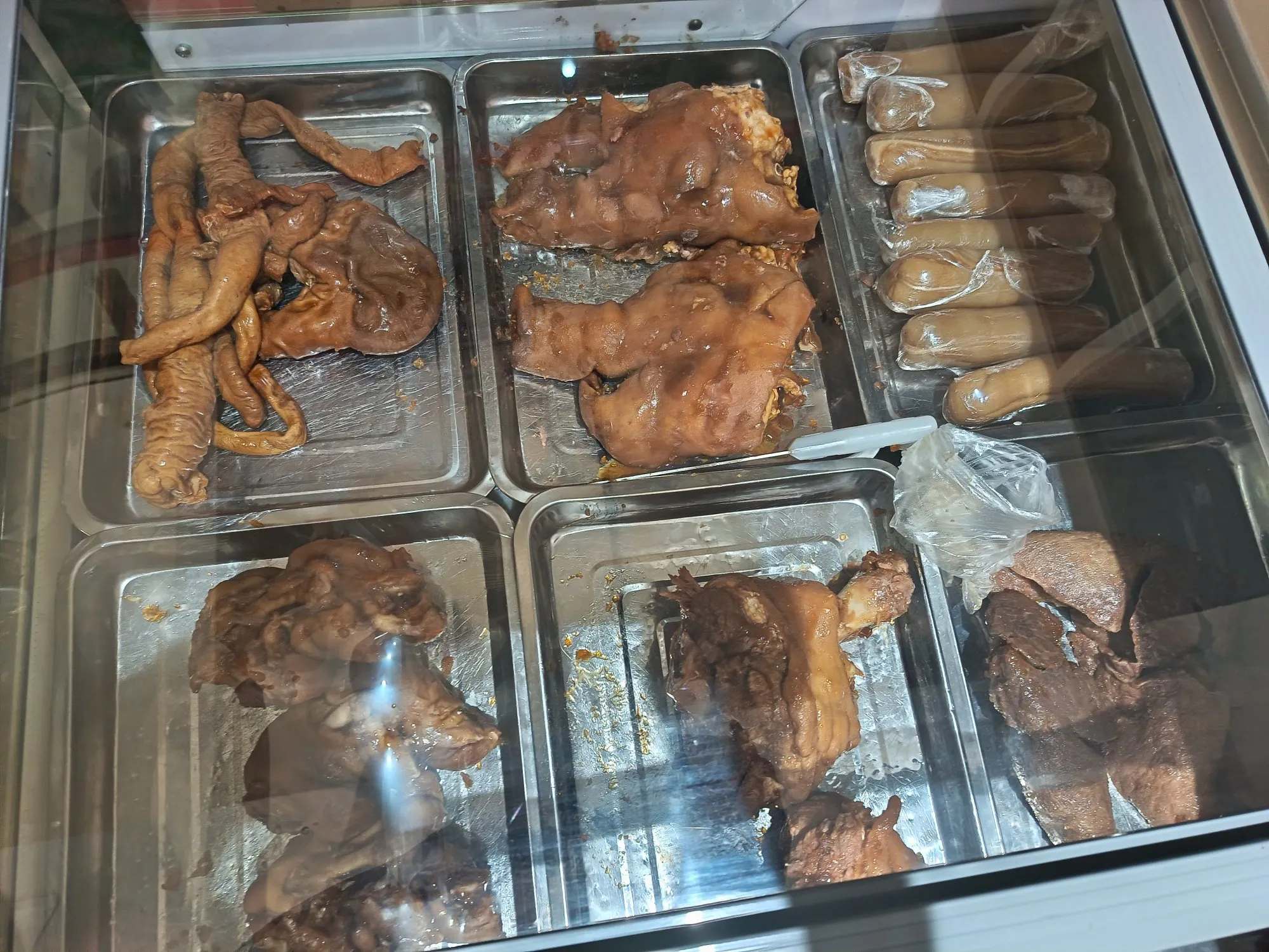 小Z助手下载安装：舌尖上的美味盛宴，牛家酱肉店铺的绝佳肉食体验