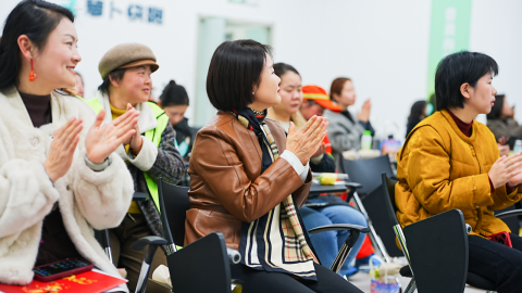 番茄助手：武汉妇联携手萝卜快跑推出安心出行计划，提升女性出行安全与体验