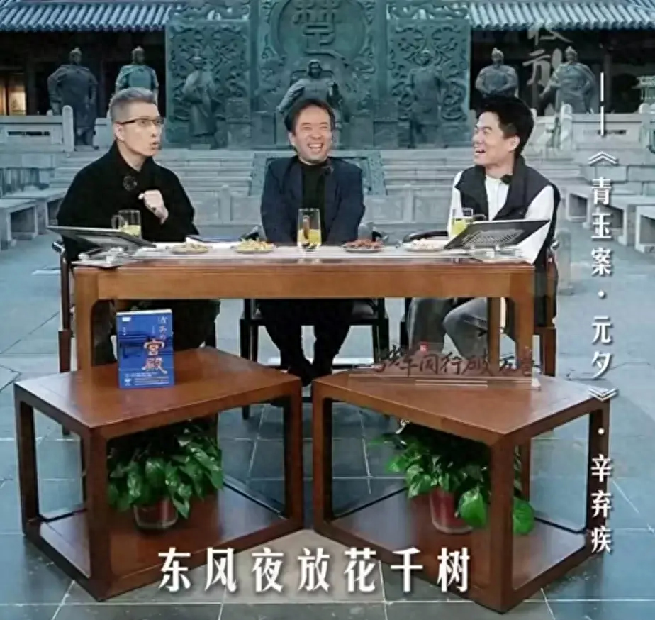 黎明助手教程：董宇辉江苏行直播成功，汉森表现亮眼引发网友热议！