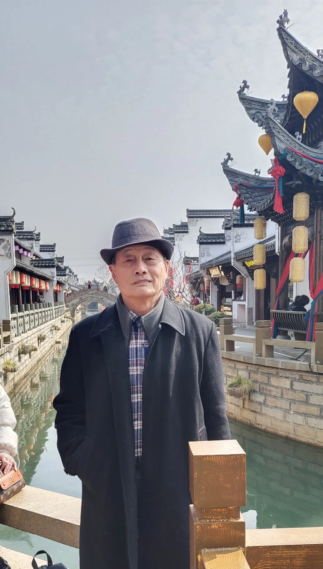 熊猫多多助手：中美科技巨头竞争新格局，技术追赶与资本流动分析