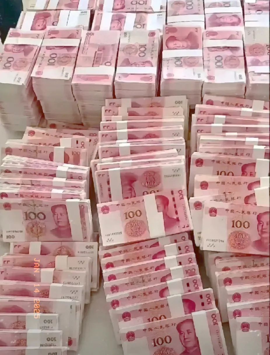 易评助手软件官网：美国是否悄悄私印美元？背后金融战的潜在危机分析