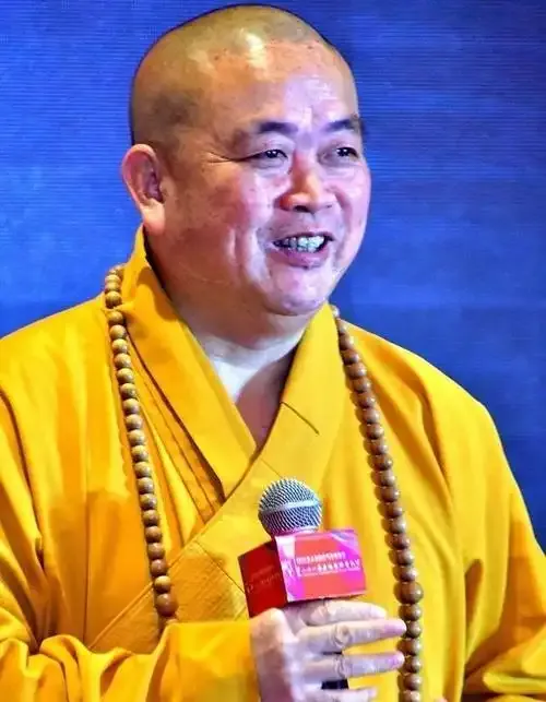 潜力鸭：释永信被查，少林寺方丈的商业化与佛教初心的背离