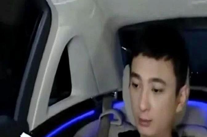 小Z助手：王思聪的‘豪门预言’，大S与汪小菲婚姻十年浮沉揭秘