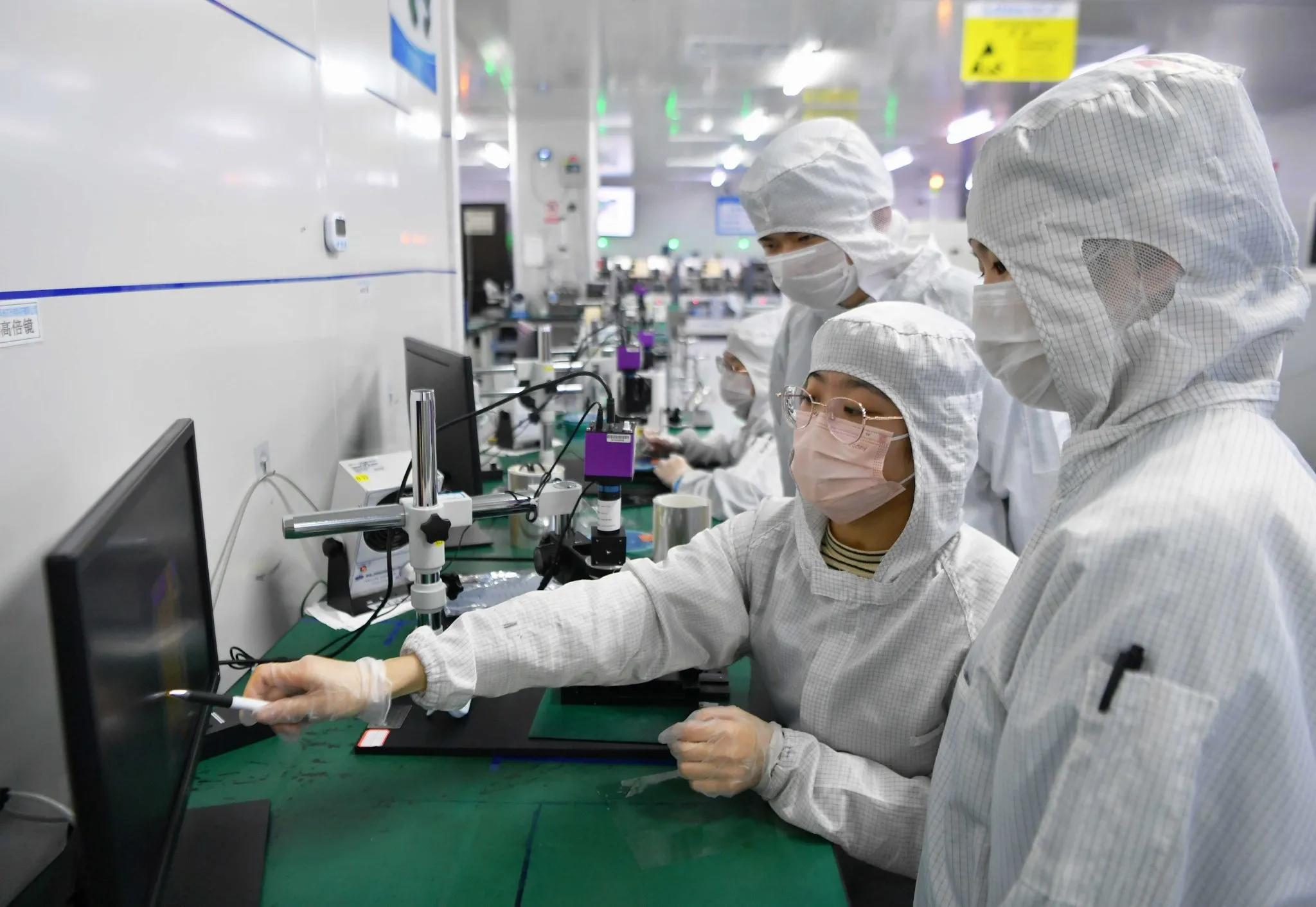 小Q助手邀请码：从硅砂到芯片，揭开现代数字大脑的制造过程与工艺之旅