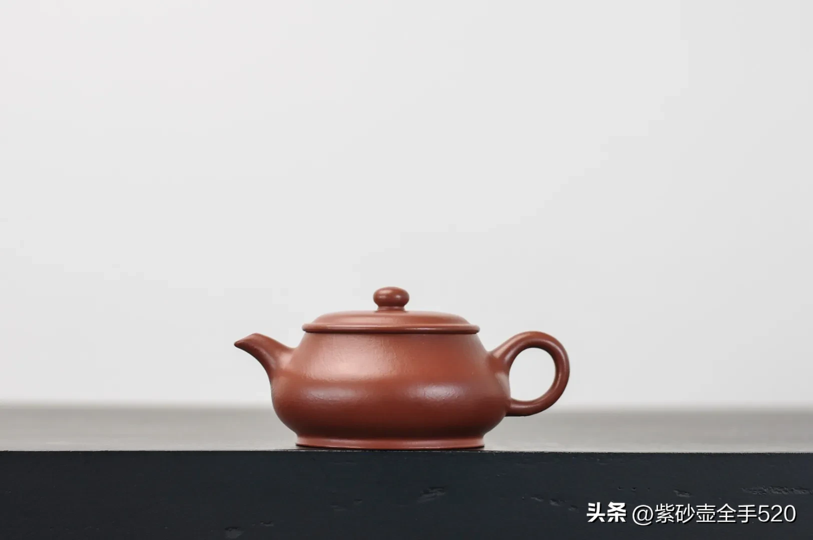 权重大师出评软件：紫砂行业现状，从业人员困境与未来发展趋势分析