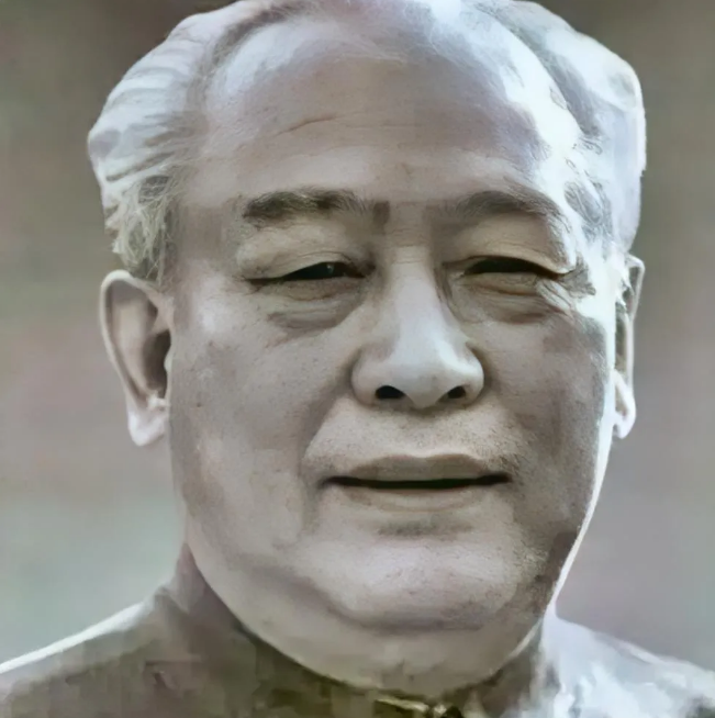 超评助手官网入口：余秋里，从“独臂将军”到清廉榜样的家乡情怀与革命精神