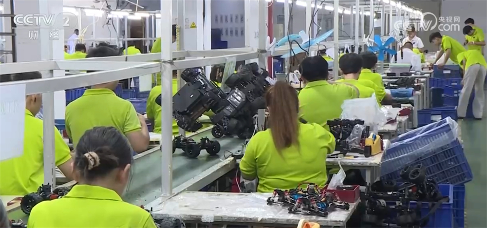 神龙助手入口：我国外贸行业进入备货高峰，广东企业全力迎接圣诞订单挑战