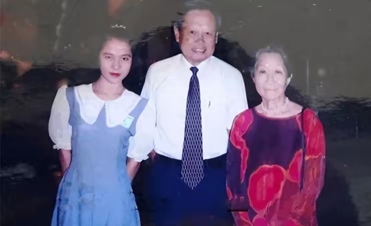 YY助手下载官网：董宇辉与杨振宁，以人品和精神力量服务国家与人民的共鸣