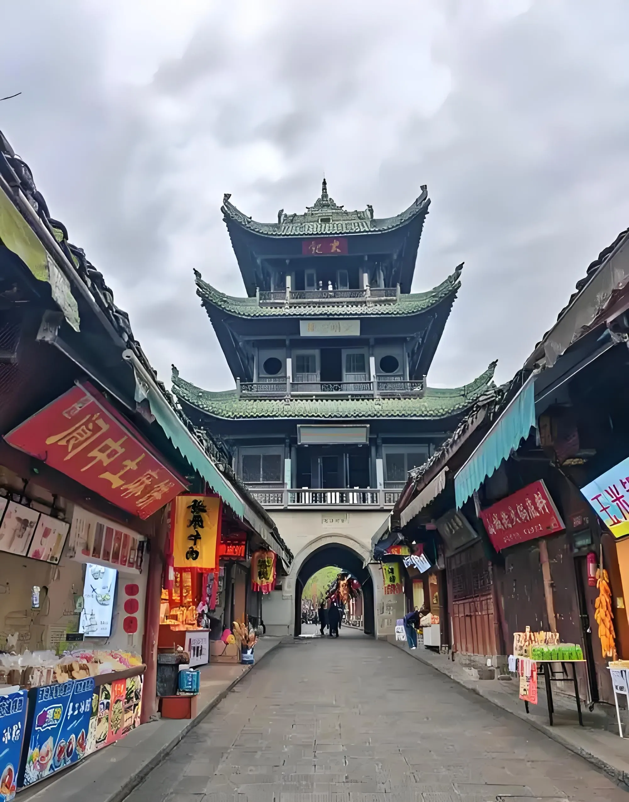 权重大师邀请码：四川十大必游景点推荐，青城山、峨眉山、九寨沟等自然与文化之美