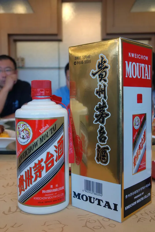 领先助手：500元买到假茅台，揭秘黑产防伪漏洞与消费者自救技巧！