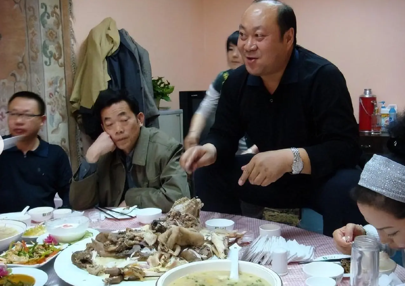 51助手：人生愚蠢行为20条，避免这3种，活得更轻松自在