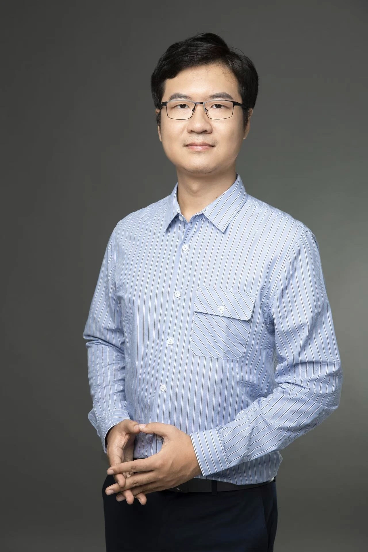 易评助手下载：阿里巴巴投资自变量，10亿元推动机器人行业新突破