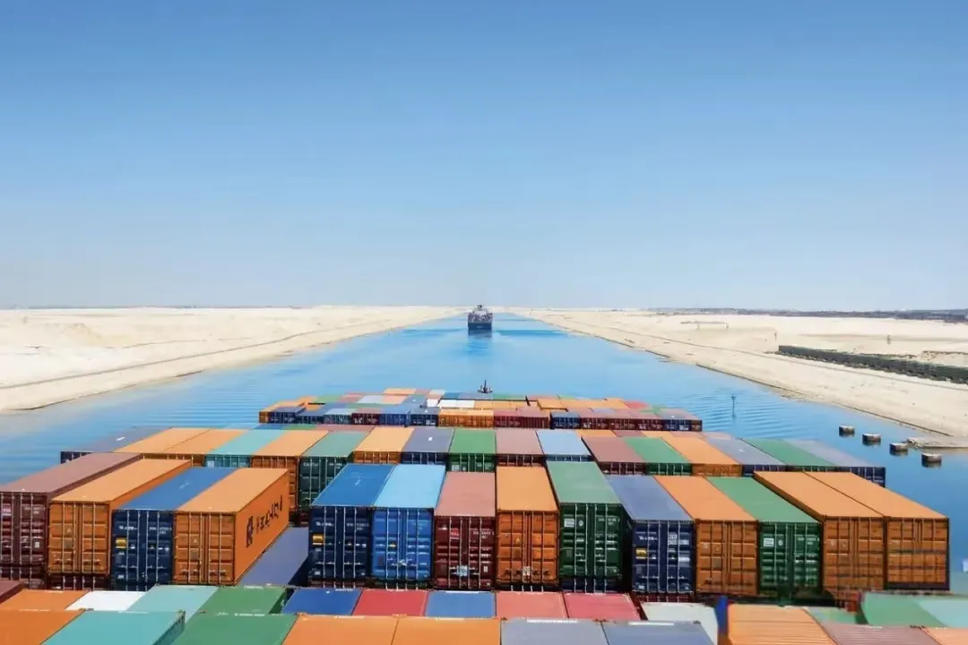 要火助手：红海航运危机，全球物流受挫，快递延误涨价影响每个消费者
