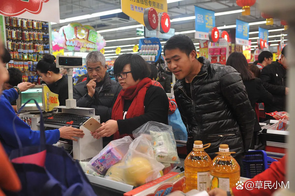 超单助手下载官网：春节消费暴涨，中国经济迎来蛇年开局红运，外国人热购“洋年货”！