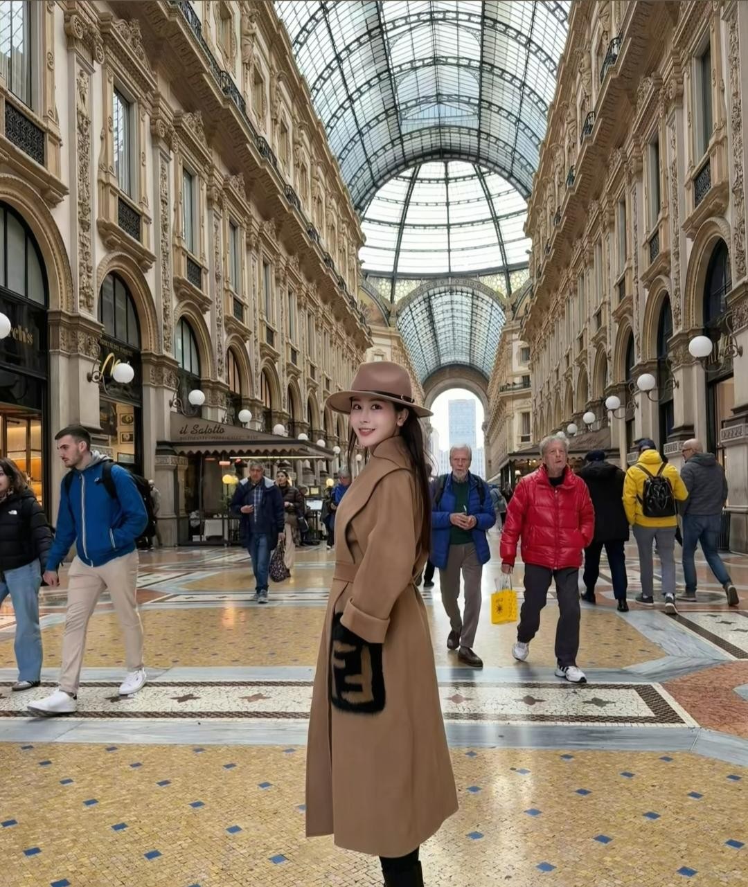 小Q助手卡密：宋玉希淘宝外套事件，真假难辨的流量游戏与名媛生活