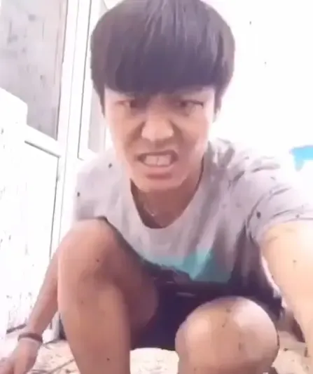 觉醒出评：三只羊再遭起诉，直播带货行业诚信危机加剧
