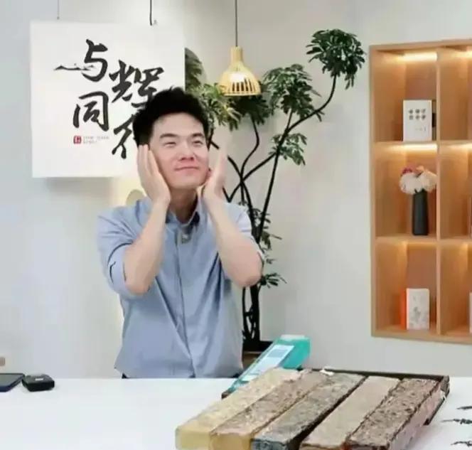 拼多多改销量：职场权力与人性斗争，俞敏洪、周鸿祎和董宇辉的深刻对话