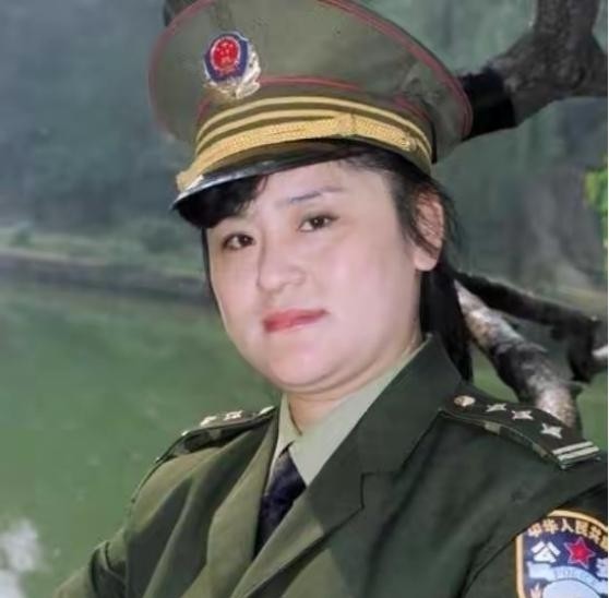 权重大师软件：勇敢法警王玉荣，从拯救人质到抗击癌症的传奇人生