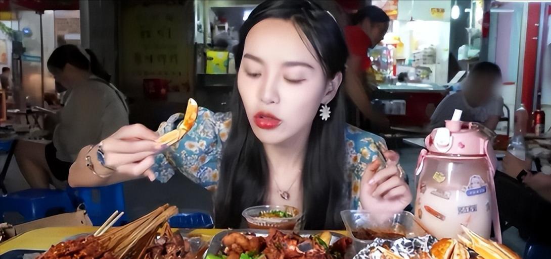 小Q助手官网入口：饭店为何抵制探店主播？揭示四个令人心痛的真实原因