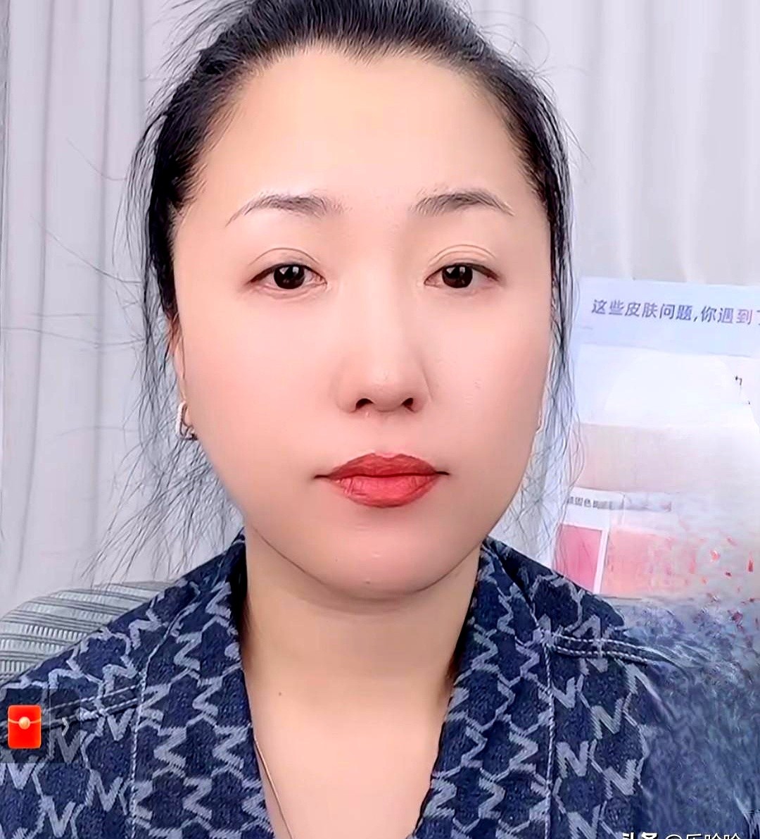 易评助手怎么用：双姨直播犹豫引发热议，陪伴与道德选择的背后真相