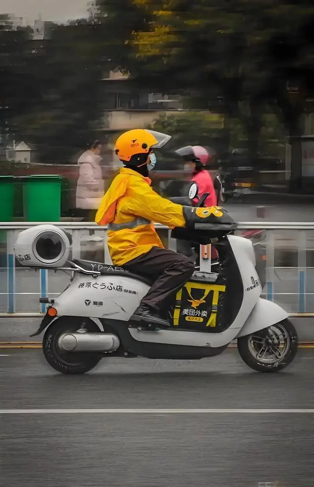 TOP助手卡密：高德扫街榜，商家与消费者的双赢机会与挑战分析