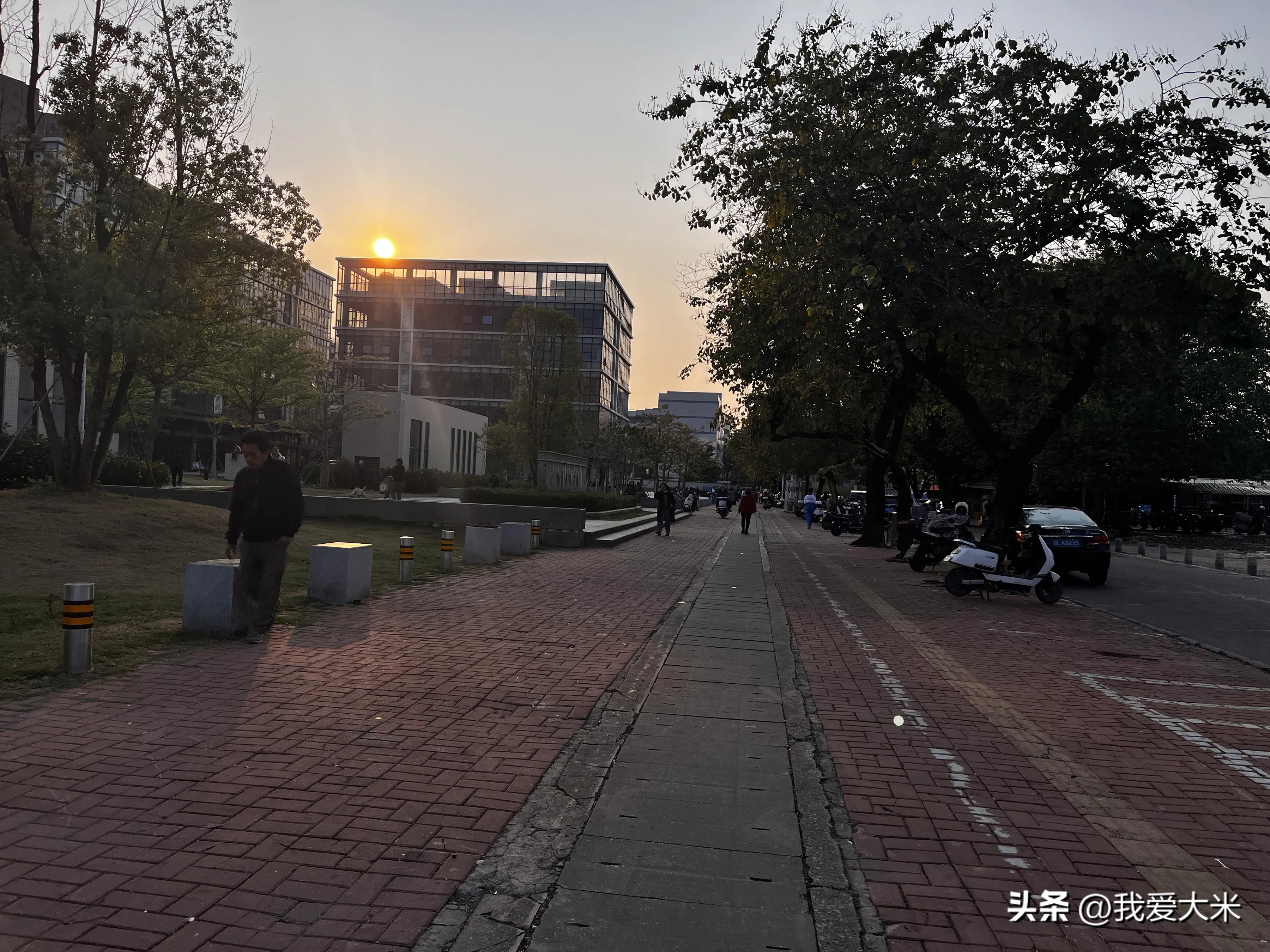小Z助手：惠州老字号“惠康汤粉店”，隐藏小巷中的美味与历史