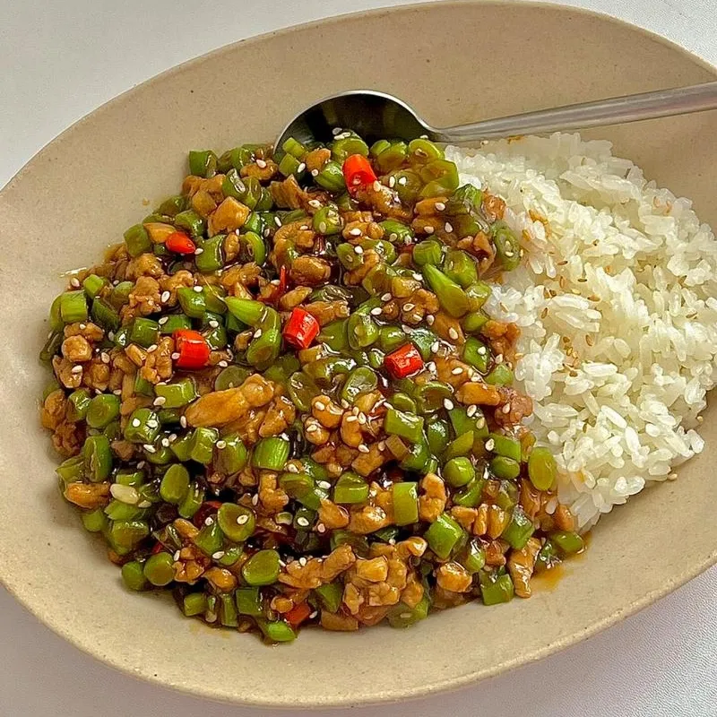蓝天助手网站：选择健康外卖，如何挑选安全美味的餐厅与食品