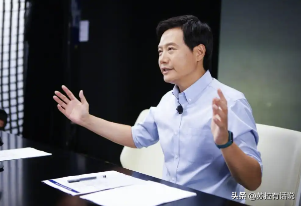 魅力狗：董明珠直言雷军，格力如何应对小米汽车市场压力？