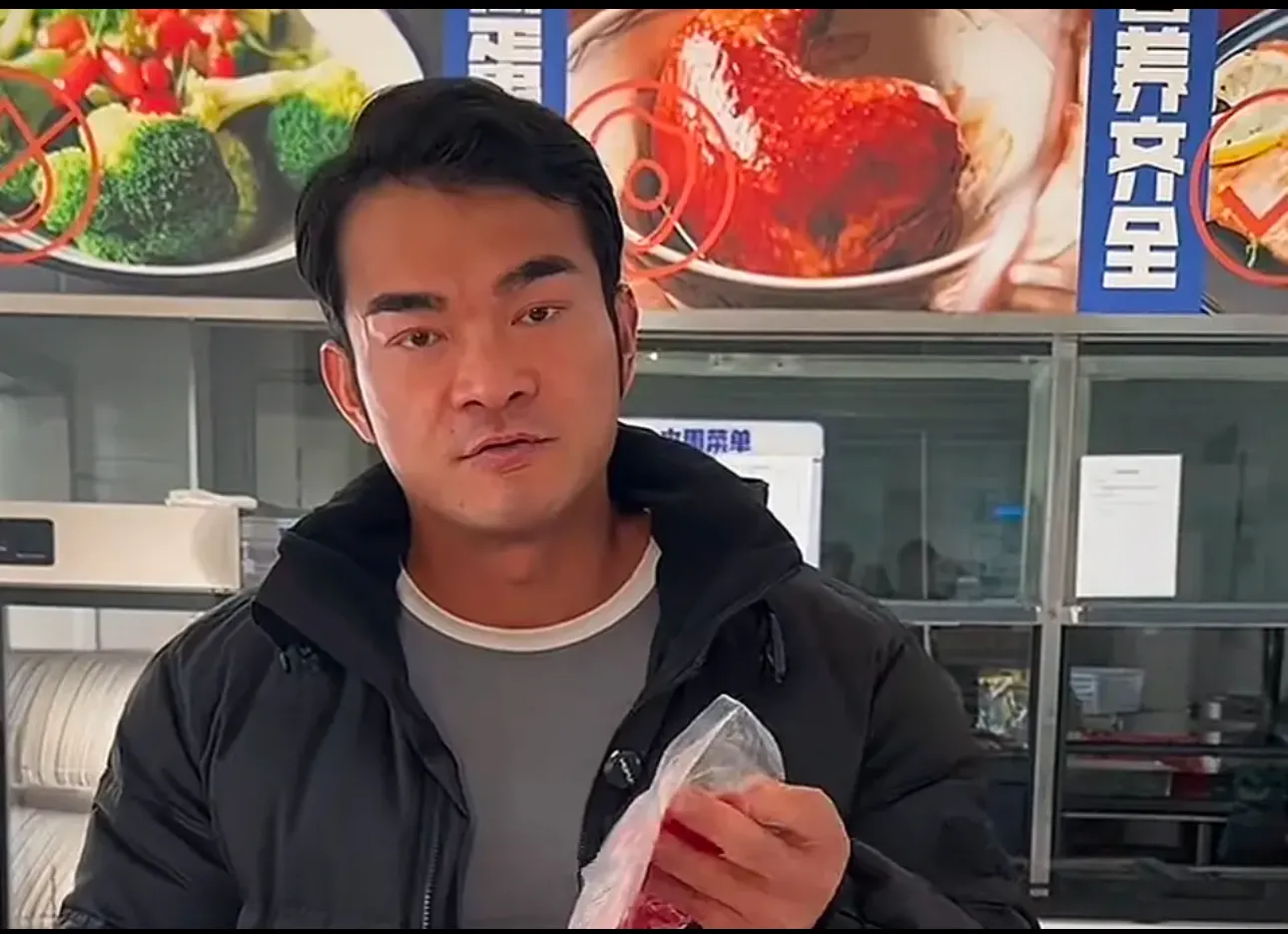 超单助手软件官网：李维刚逆袭，从“假牛肉卷”风波看网红的责任与诚信