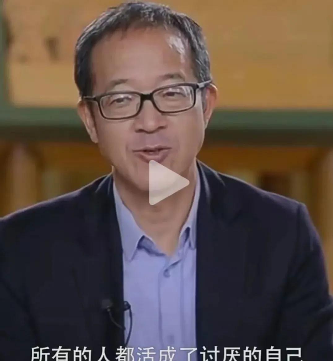 小Z助手：俞敏洪与董宇辉，在理想与现实间的师徒选择和人生反思