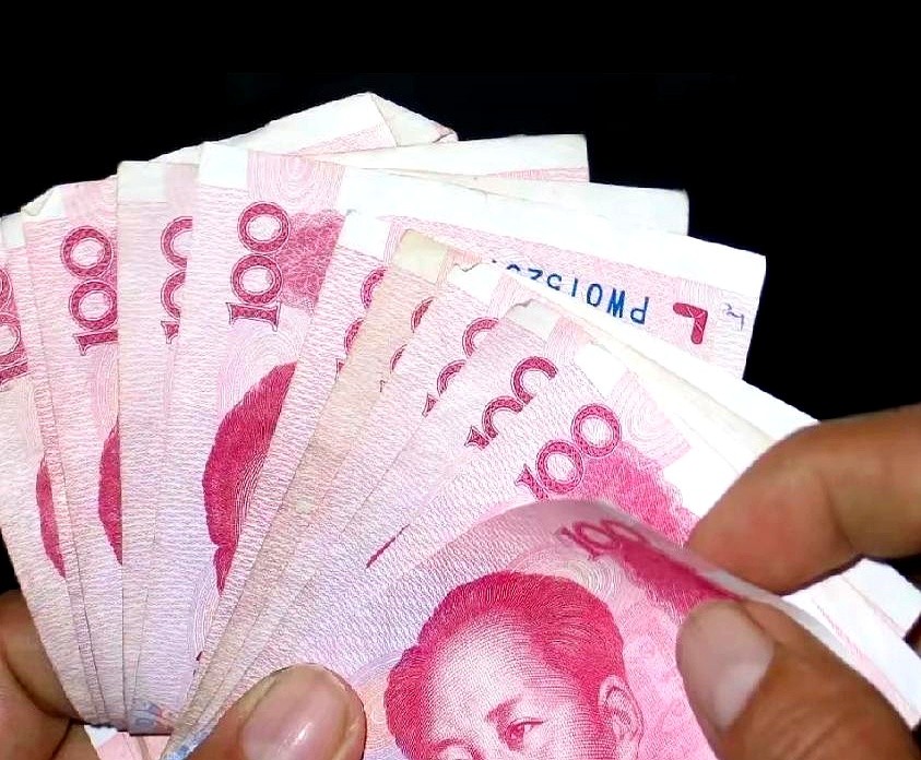 小评评助手教程：快递员的辛酸，低薪高压下的挣扎与无奈