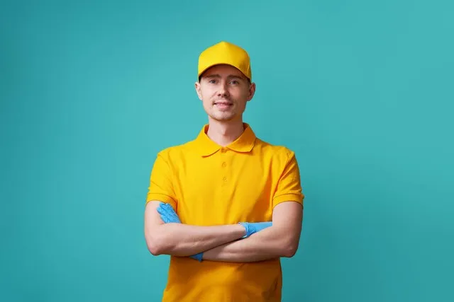 快火助手：刘强东宣战美团，电商巨头间的激烈商业竞争即将展开