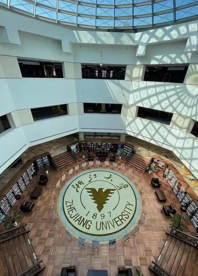 速评助手：浙大如何成为创业领袖的摇篮，年轻人的商业梦想与科技创新结合
