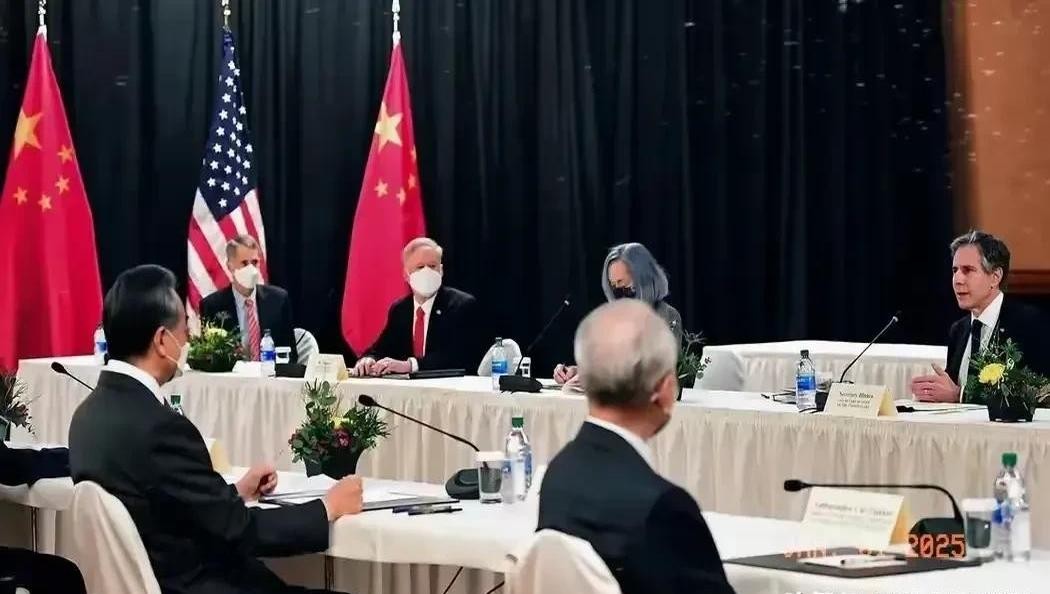 易评助手：中美贸易战再升级，全球经济面临严峻挑战与应对策略分析