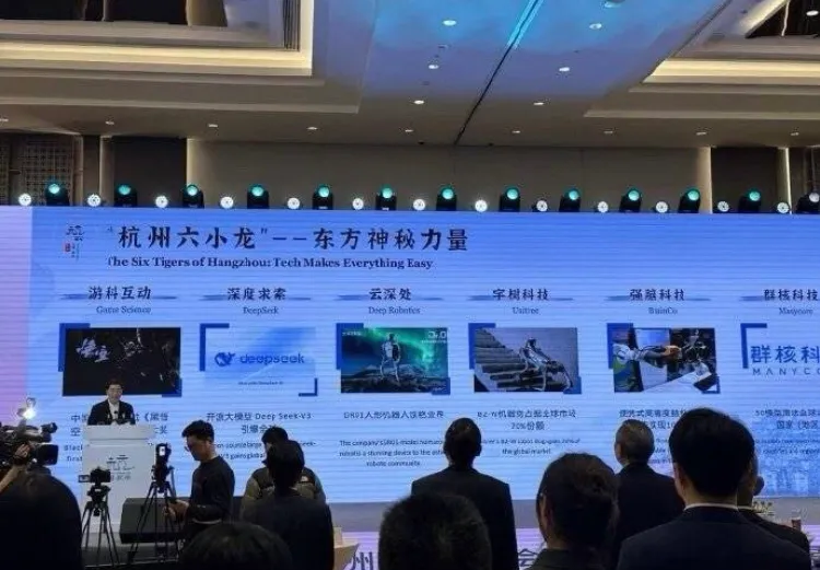 小评评助手：Deepseek崛起，美国科技巨头与政客的博弈与未来展望