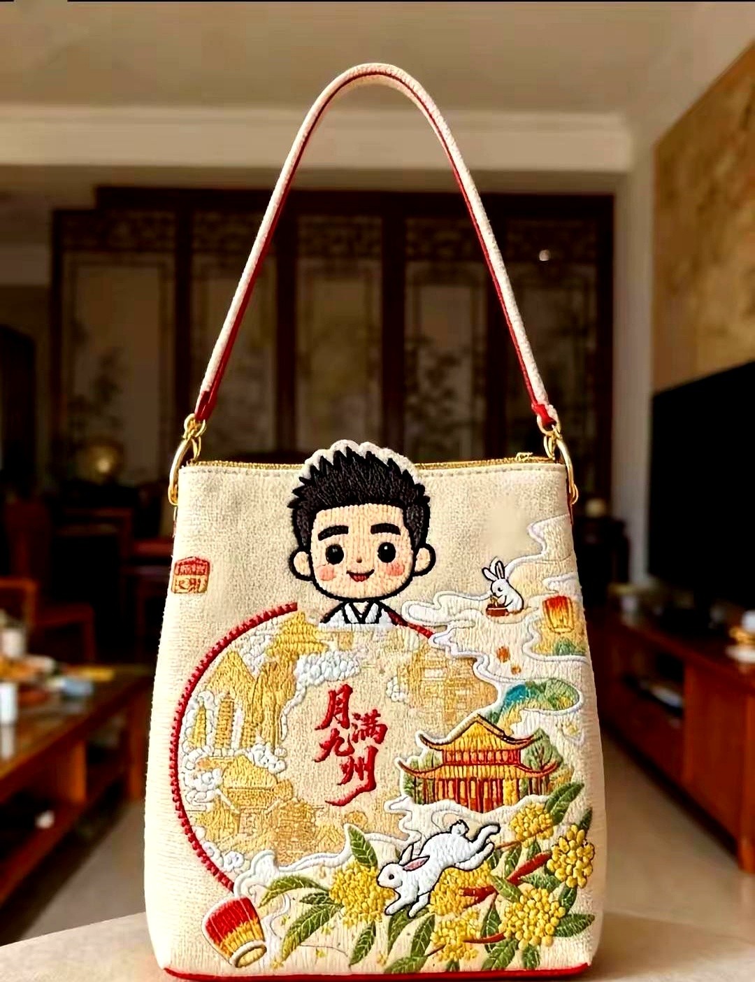 新快火助手：绣花月饼盒热搜背后，环保、手作与家庭情感的重塑